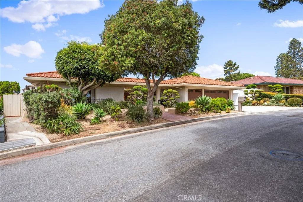 7117 Avenida Altisima