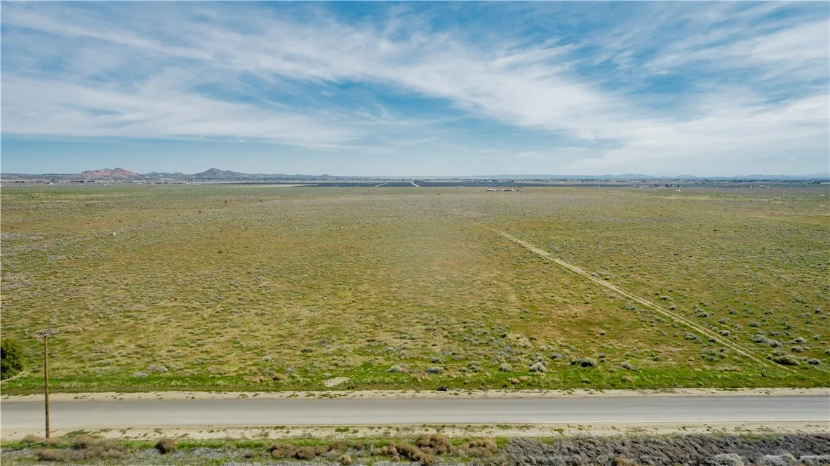 0 Dinkey, Rosamond, California 93560 — photo 4