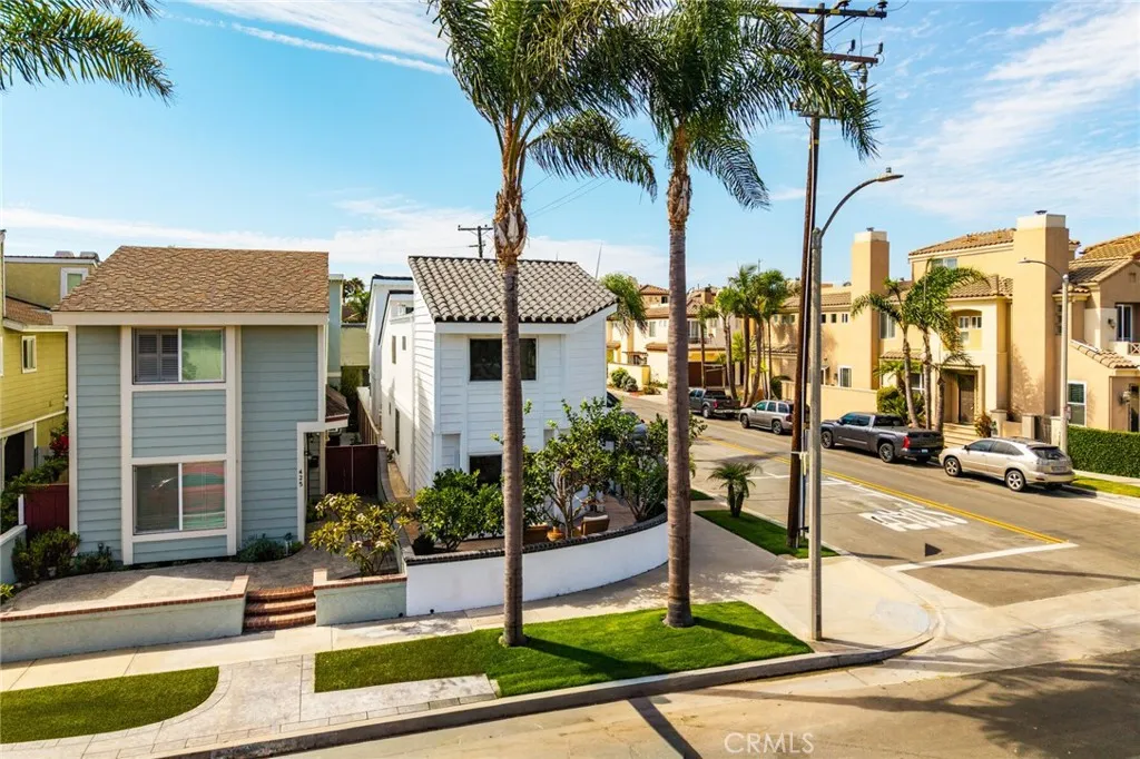 427 21st Street, Huntington Beach, California 92648 — photo 5