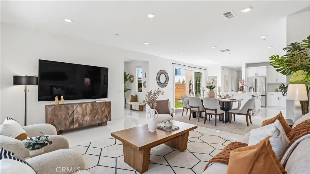 291 Lynx, Irvine, California 92618 — photo 5