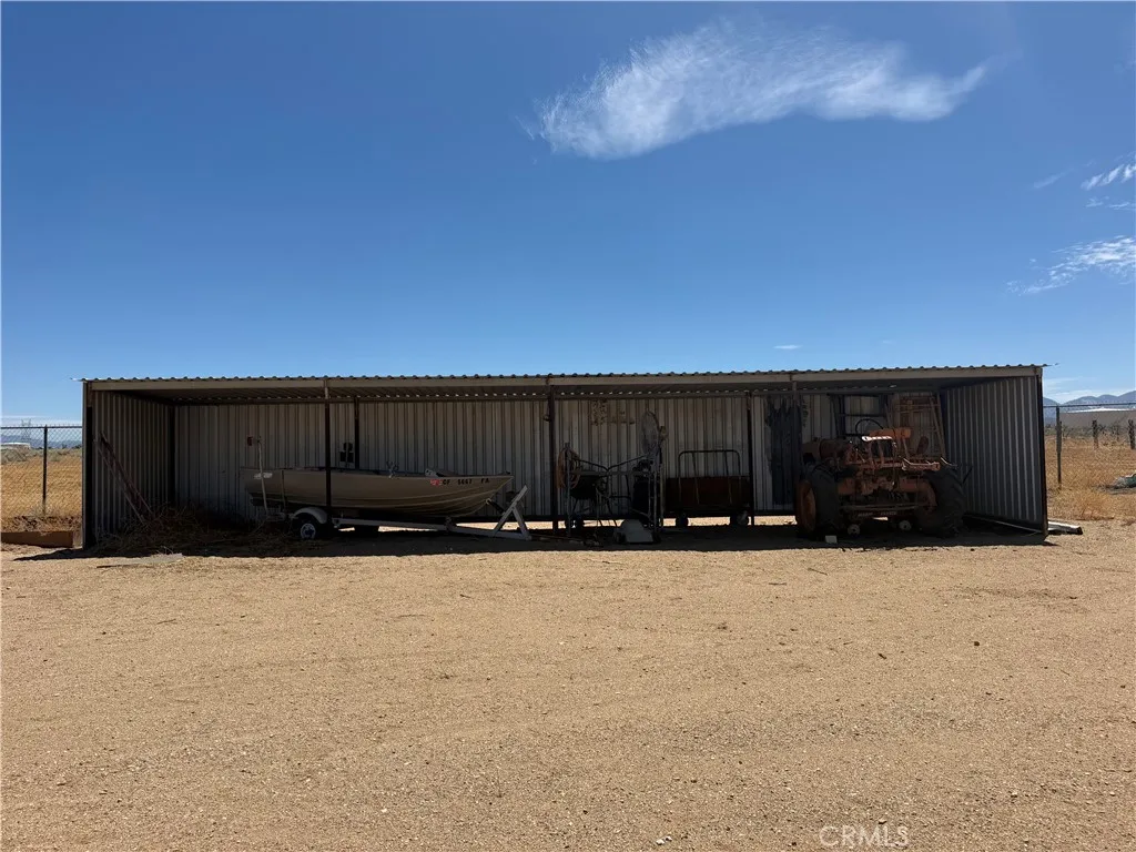 11707 Goodwin Drive, Victorville, California 92371 — photo 5
