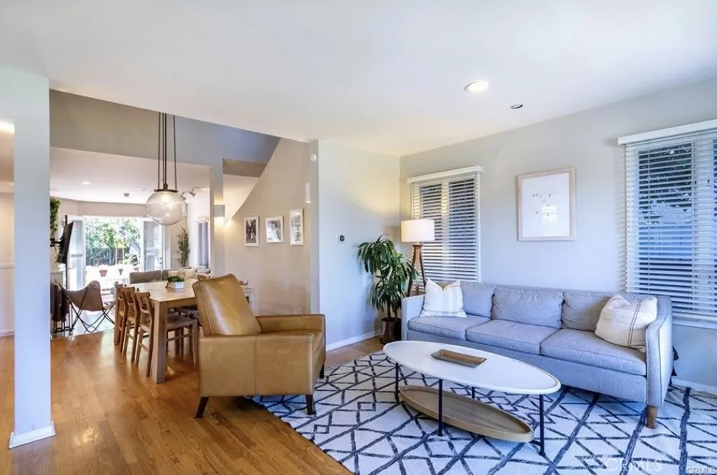 8005 Gonzaga, Los Angeles, California 90045 — photo 4