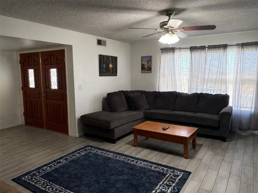 15034 Apple Valley, Apple Valley, California 92307 — photo 4