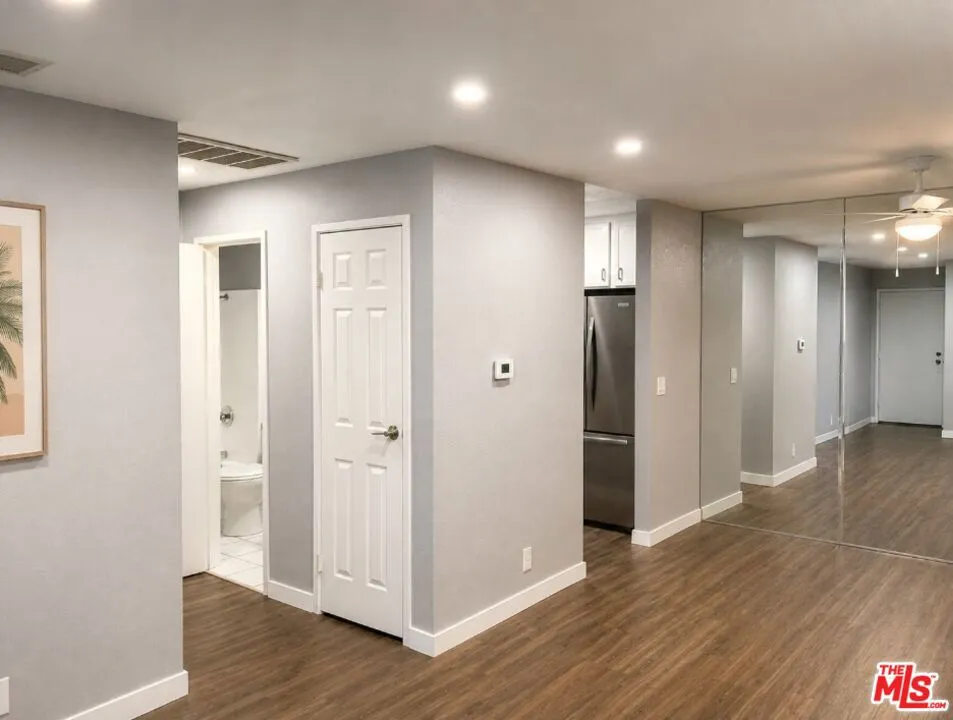 2875 N Los Felices Road 212, Palm Springs, California 92262 — photo 5