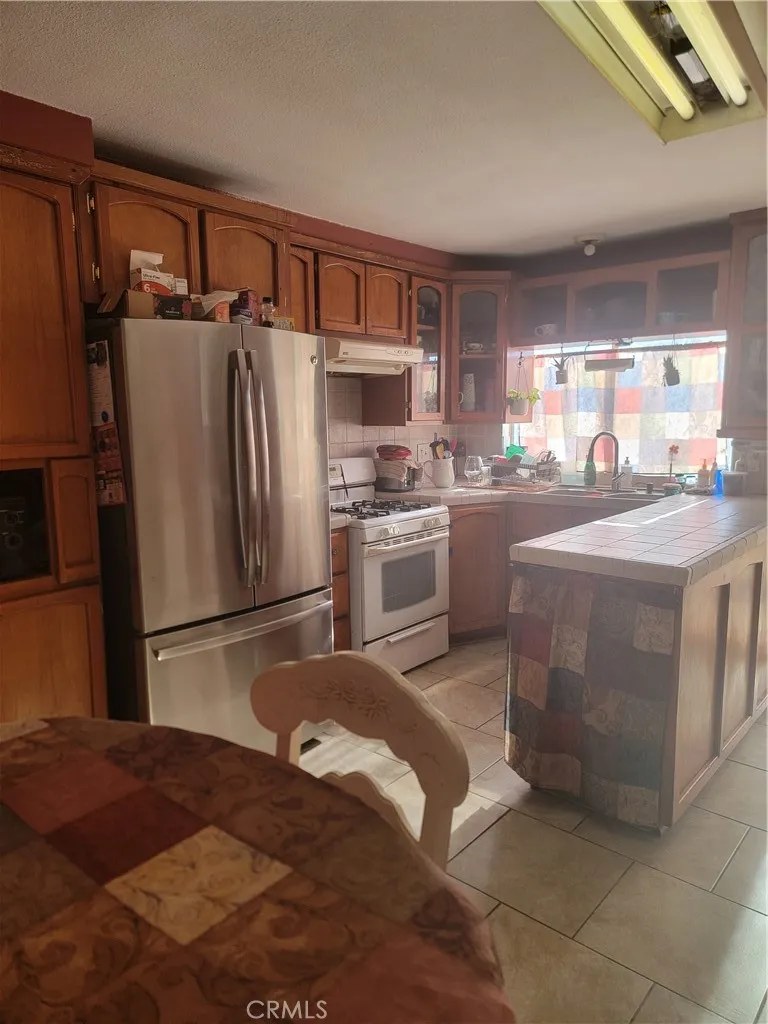 4597 Alondro Drive, Riverside, California 92509 — photo 4