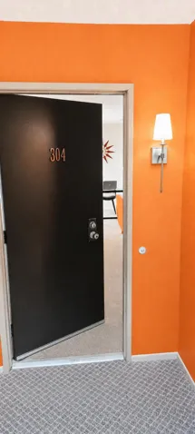 Front Door i
