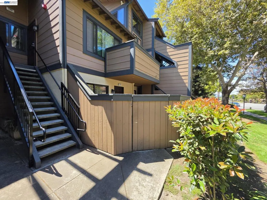 287 E Warren Ave, Fremont, California 94539 — photo 5