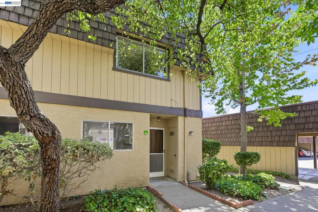 10401 Shaw St 401, Oakland, California 94605 — photo 4