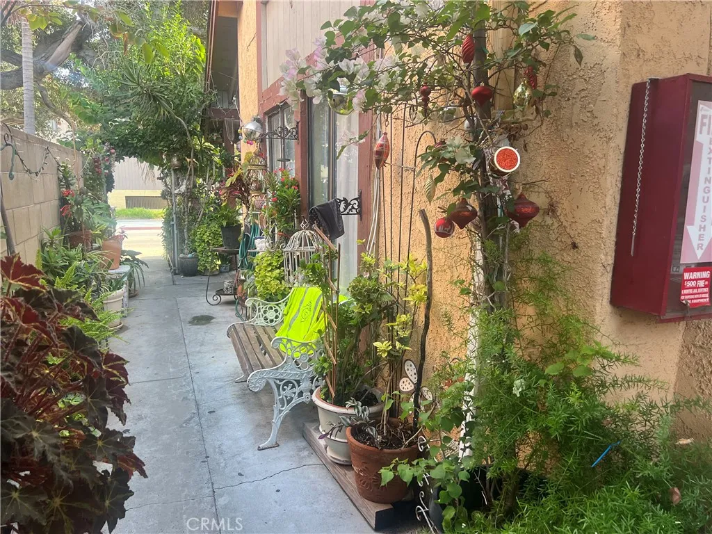701 E Chestnut, Santa Ana, California 92701 — photo 5