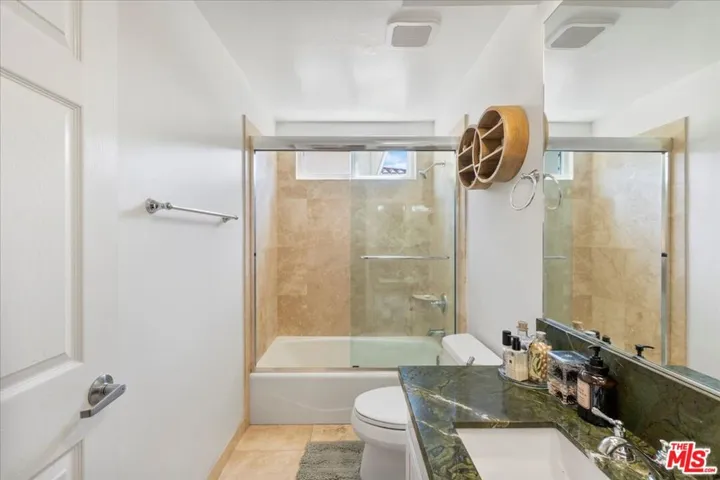 2nd Floor Bathroom