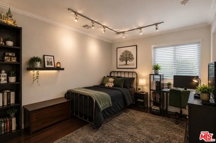 Bedroom 1 downstairs vs