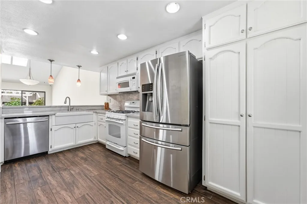 30 Park Vista, Irvine, California 92604 — photo 4