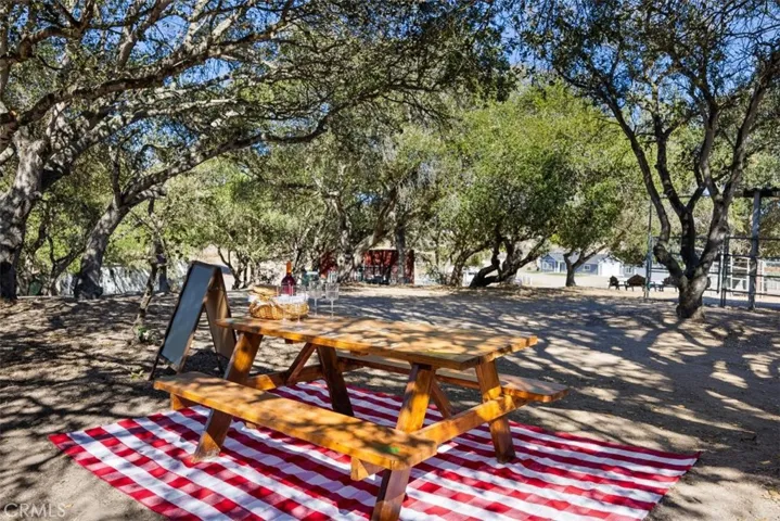 picnic sitting area