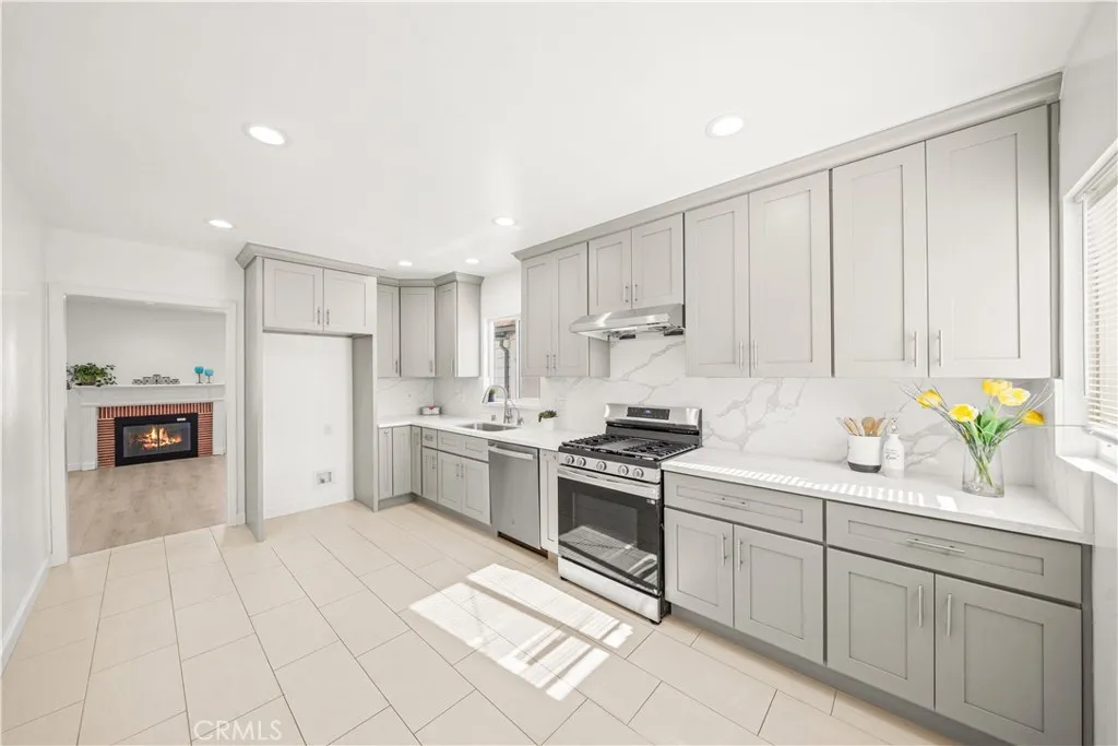 2057 N Eastern, Los Angeles, California 90032 — photo 4