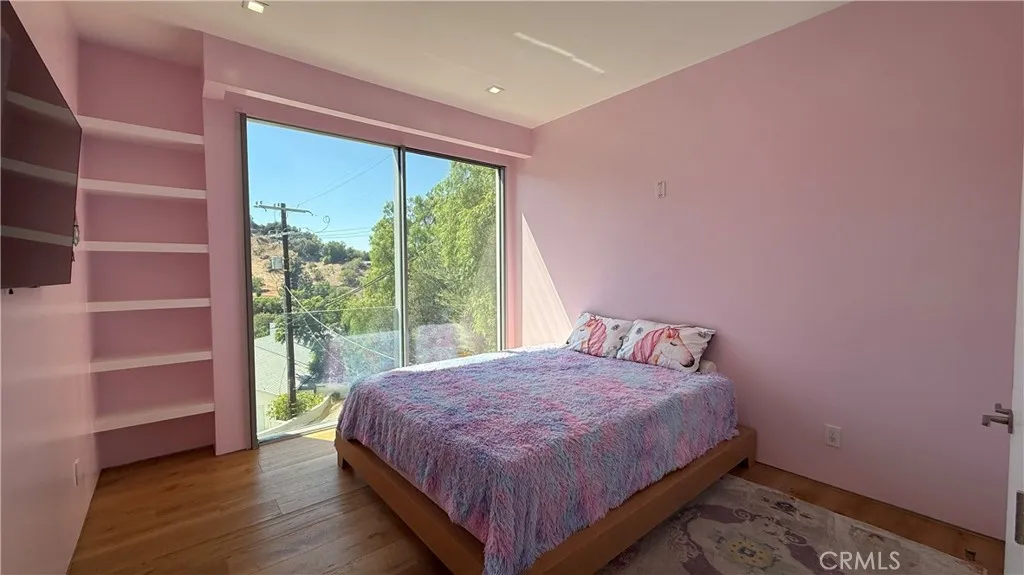 Bedroom 2, 3rd Floor