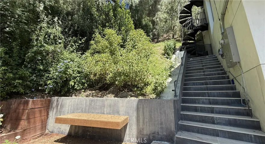 side stairs outside the house