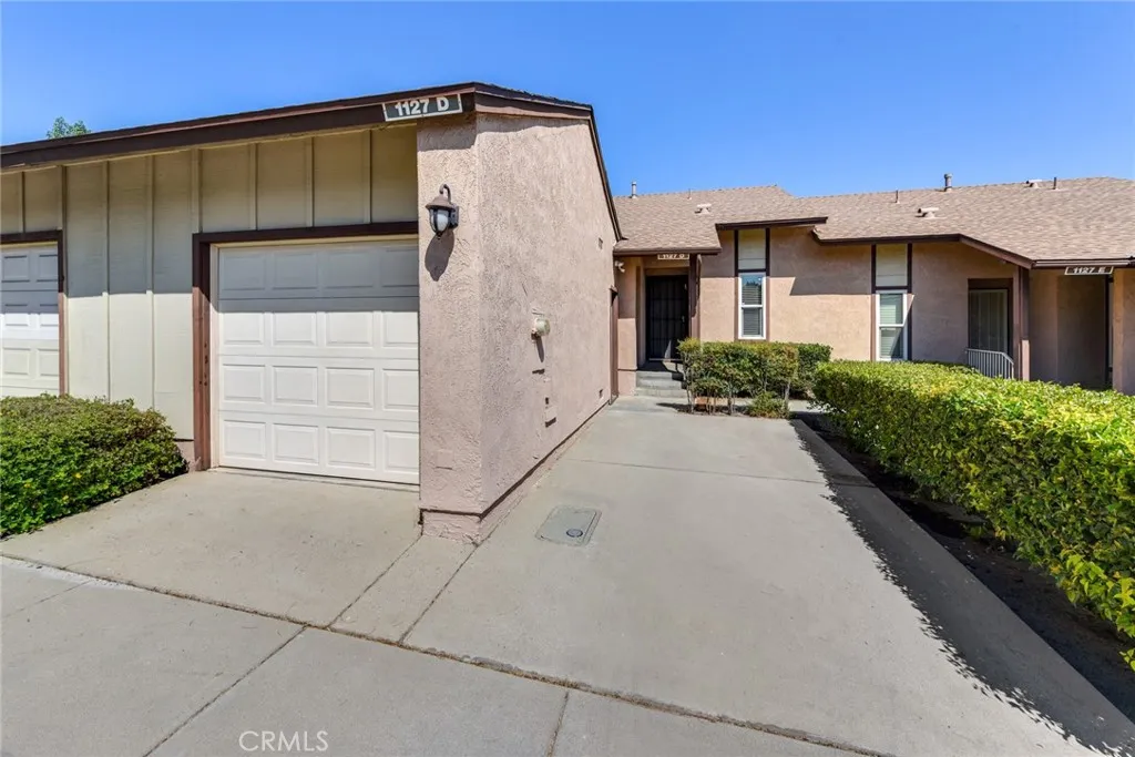 1127 Stone Pine Ln