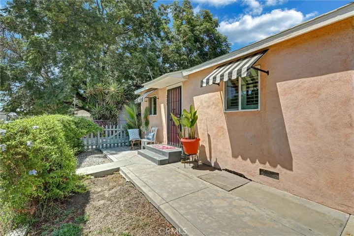 235 E M, Colton, California 92324 — photo 4
