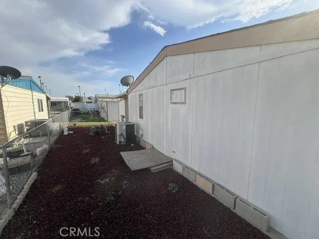 601 N Kirby Street 452, Hemet, California 92545 — photo 5