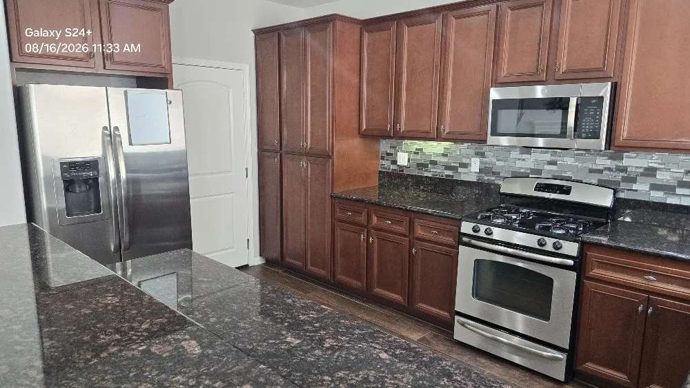 14587 Baylor, Chino, California 91710 — photo 4