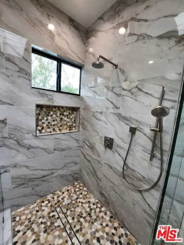 Master Shower 1