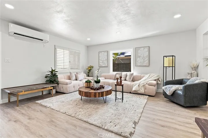5847 Texhoma Avenue, Encino, California 91316 — photo 4