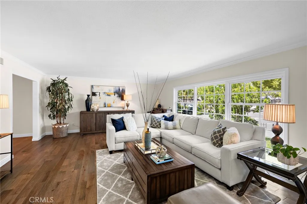 1902 E Avalon, Santa Ana, California 92705 — photo 5