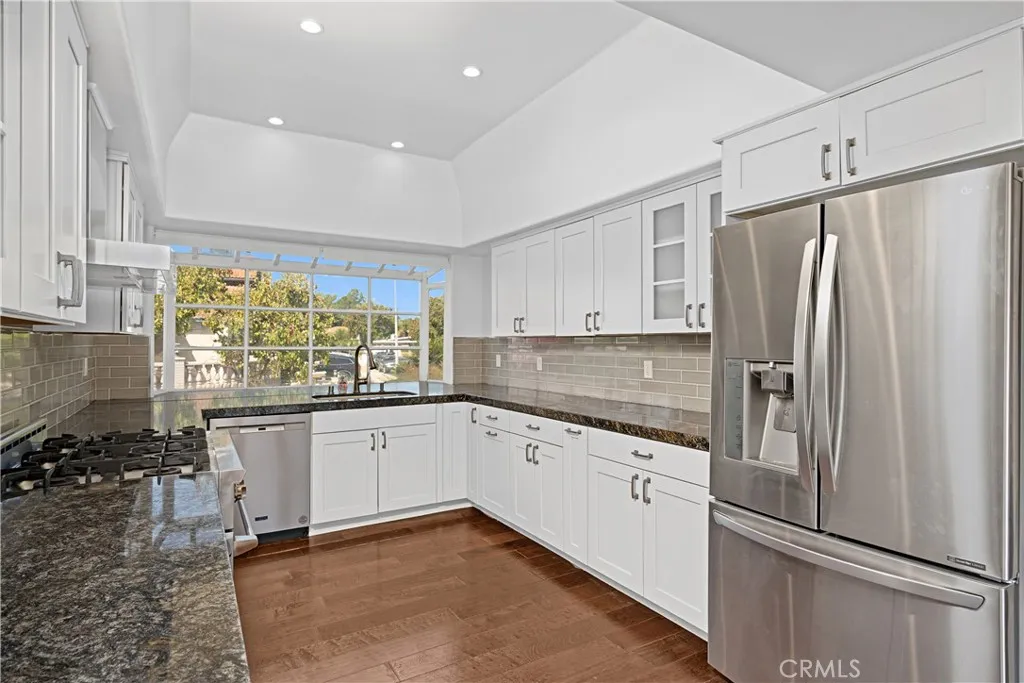 23900 Berdon Street, Woodland Hills, California 91367 — photo 5