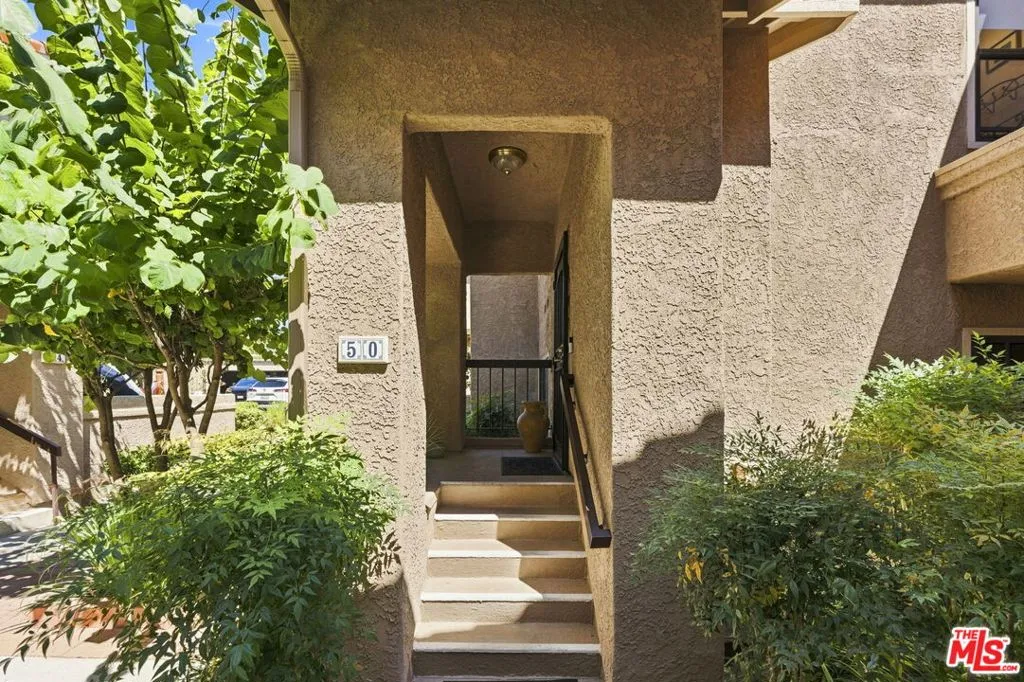 2352 Archwood Ln
