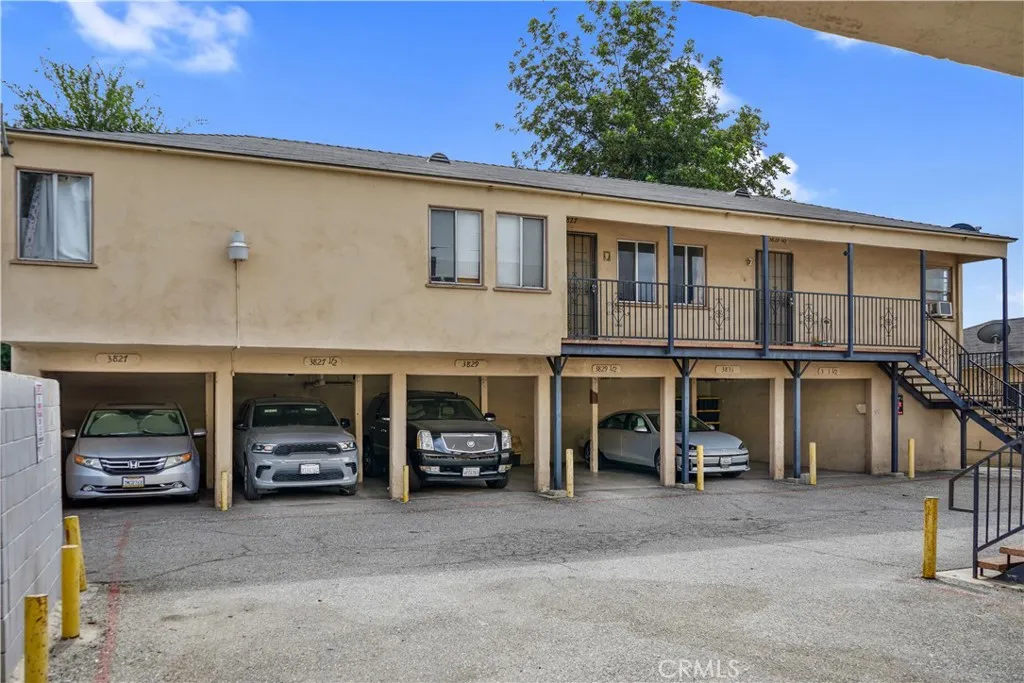 3823 Walnut, Cudahy, California 90201 — photo 5