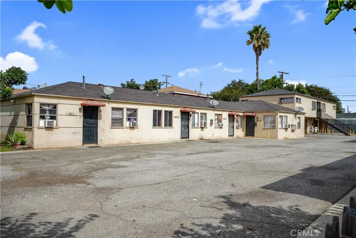 3823 Walnut, Cudahy, California 90201 — photo 4