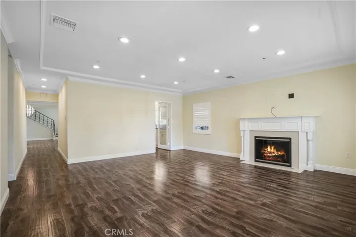 Entry Living Area