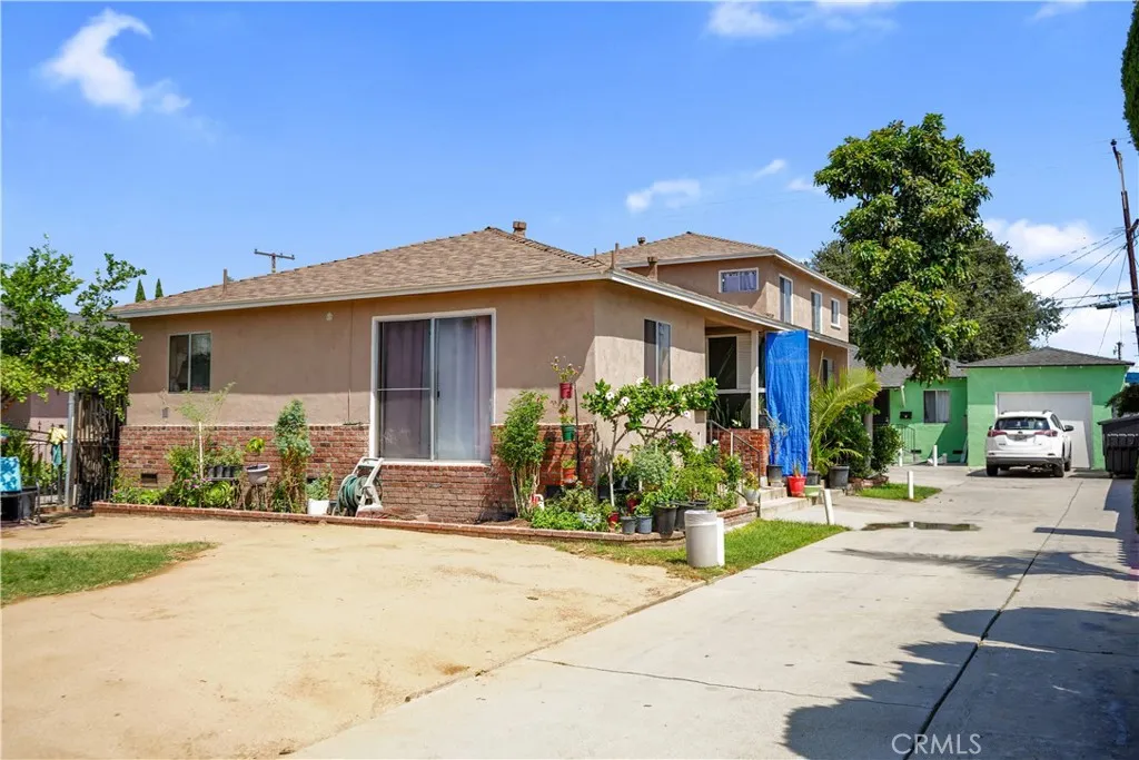 4959 E 60th