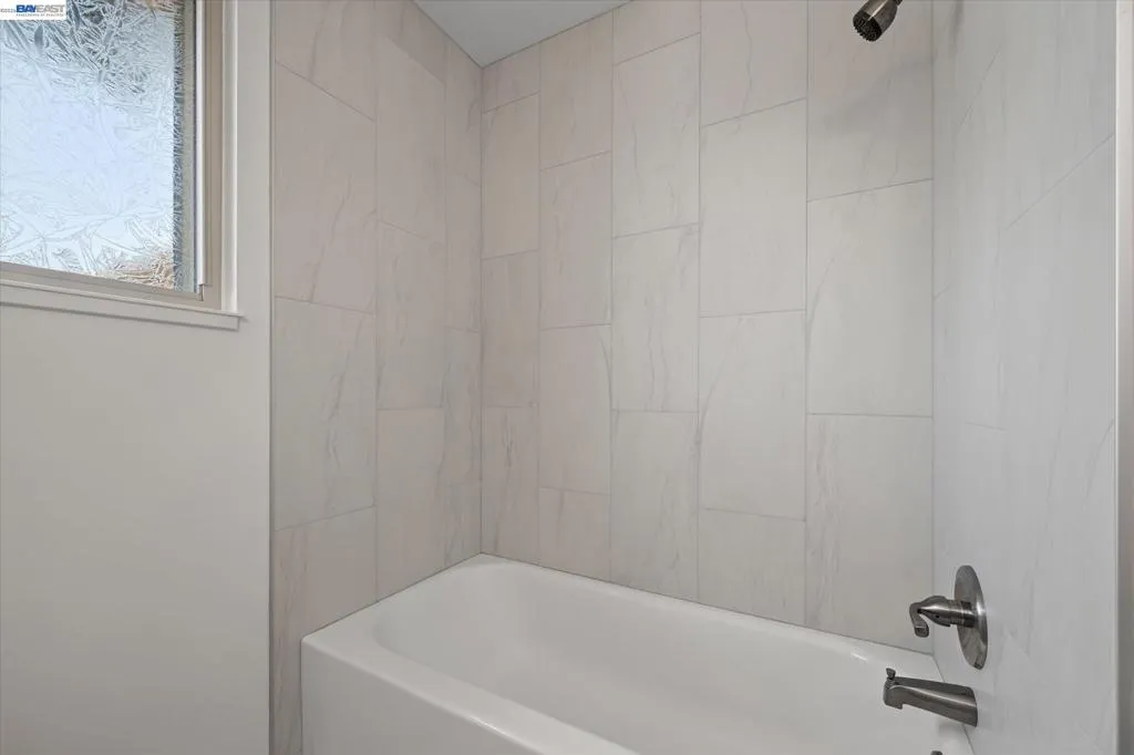 Hall Bath Hall Bath