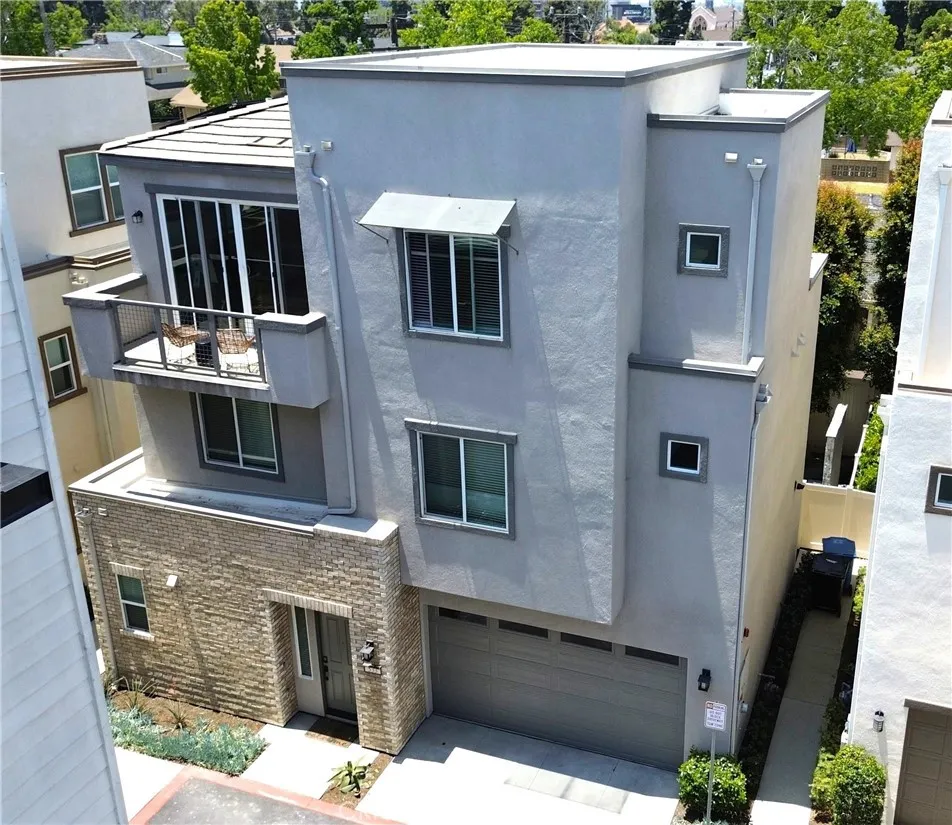 533 Daniel Freeman Circle, Inglewood, California 90301 — photo 5