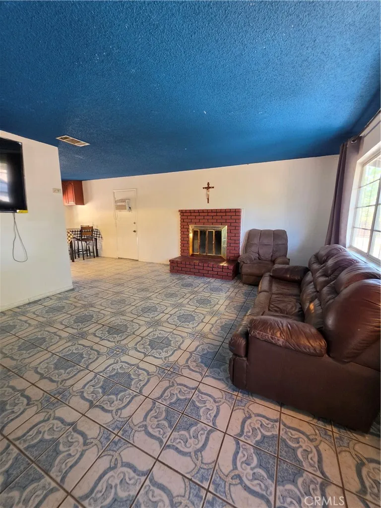 38655 159th Street, Palmdale, California 93591 — photo 5