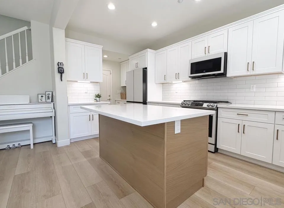 17010 Garden Path, San Diego, California 92127 — photo 5