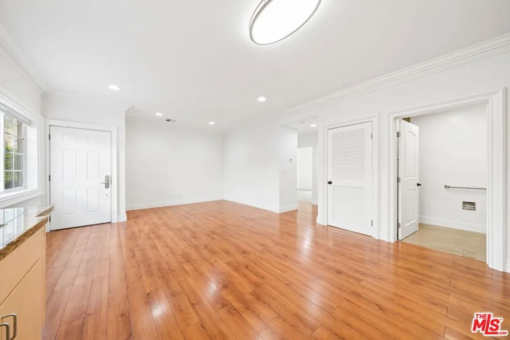 14654 Gault Street 2, Van Nuys, California 91405 — photo 5