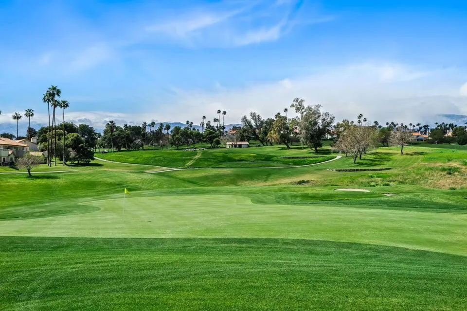 Golf Course DFCC