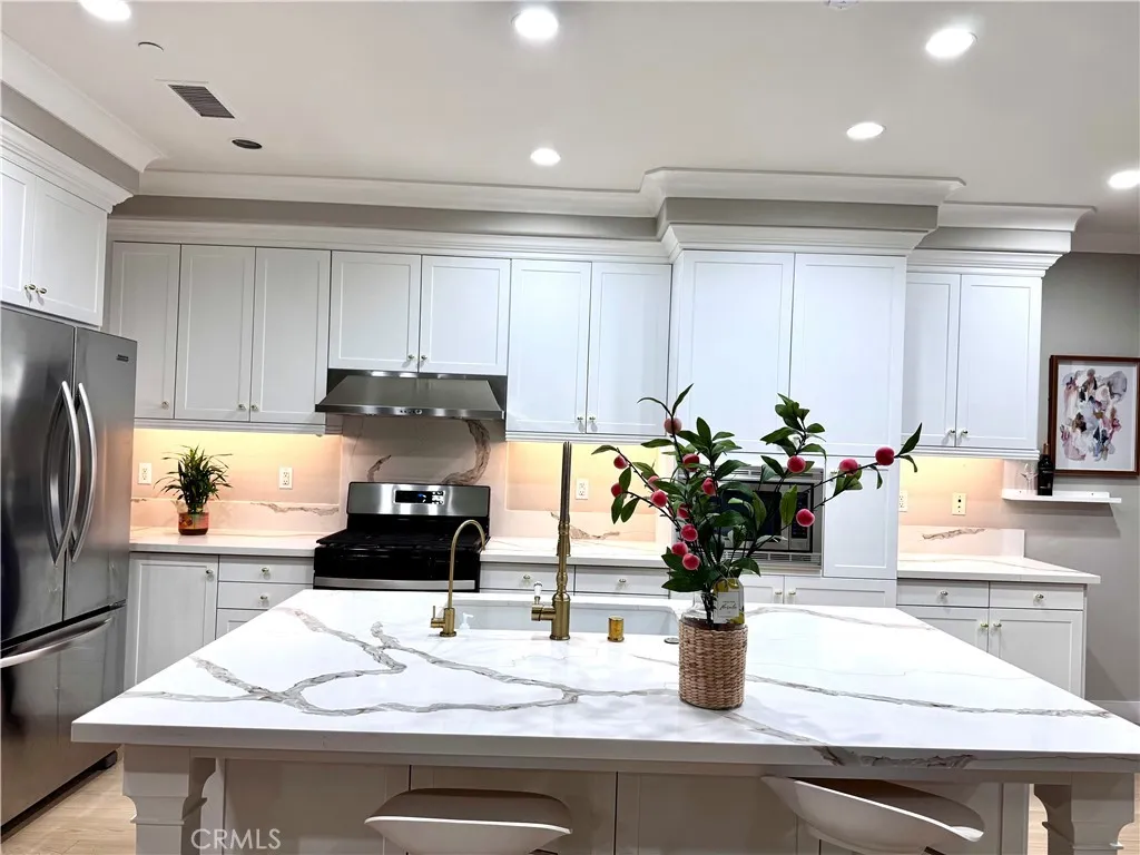 31 Shellbark, Irvine, California 92618 — photo 5