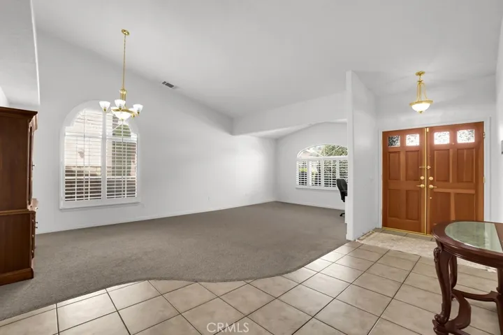17885 Vista Point, Victorville, California 92395 — photo 4