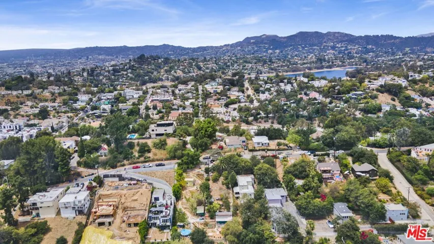 2026 N Alvarado Street, Los Angeles, California 90039 — photo 4