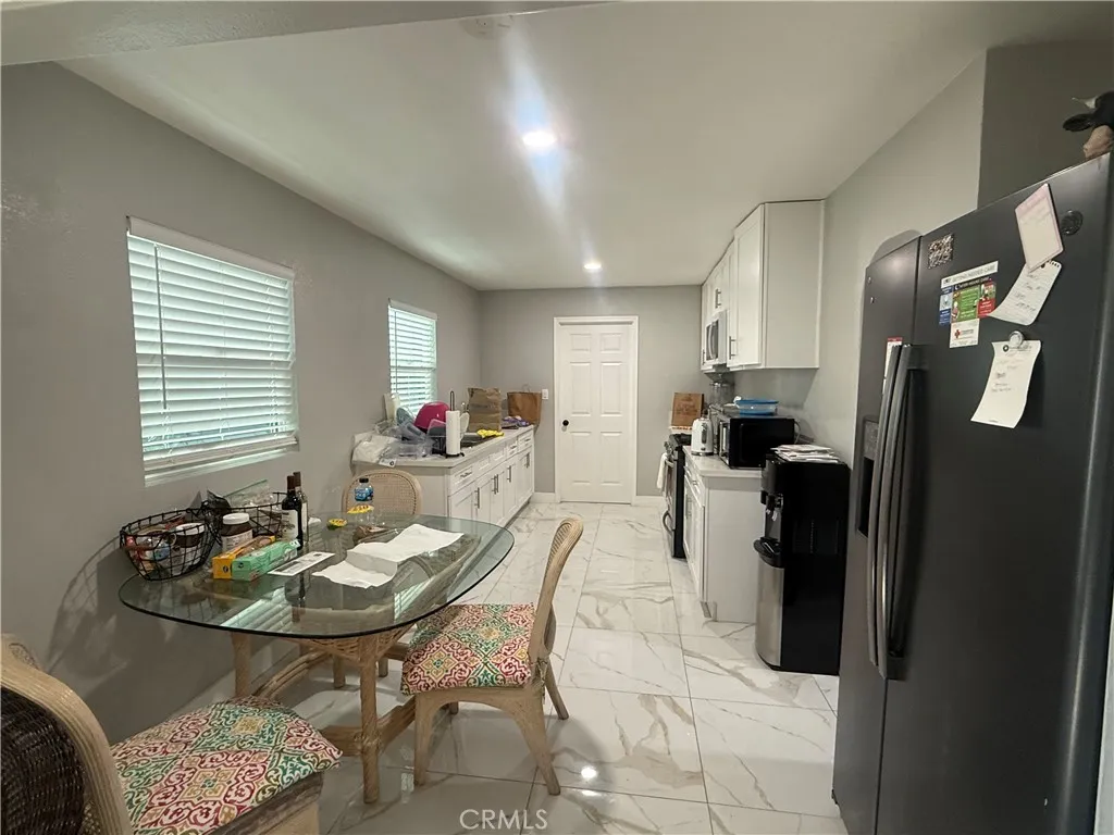 9063 Olive, Fontana, California 92335 — photo 4