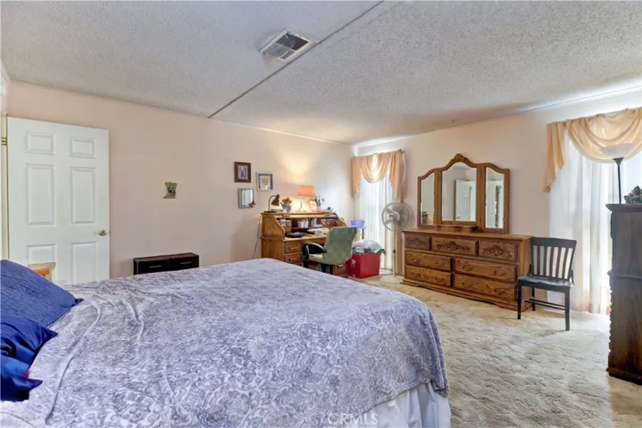 470 Quail Court, Perris, California 92570 — photo 4