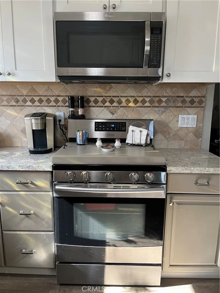 62 Calle La Sombra, Camarillo, California 93010 — photo 4