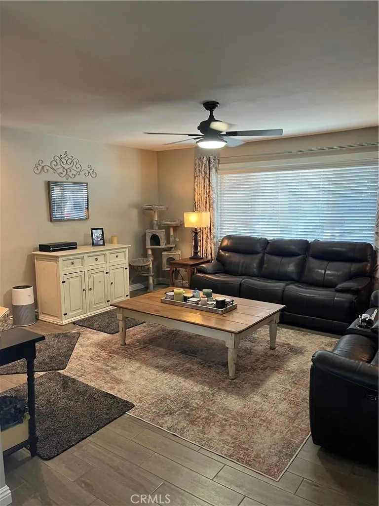 62 Calle La Sombra, Camarillo, California 93010 — photo 5