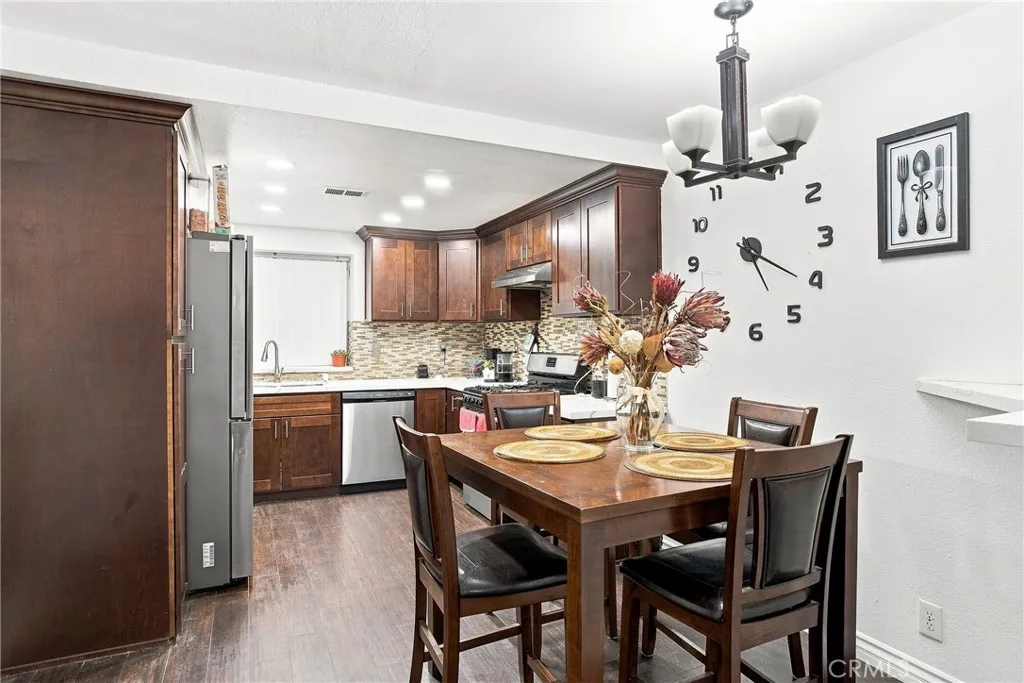 874 S Lamarr, Rialto, California 92376 — photo 4