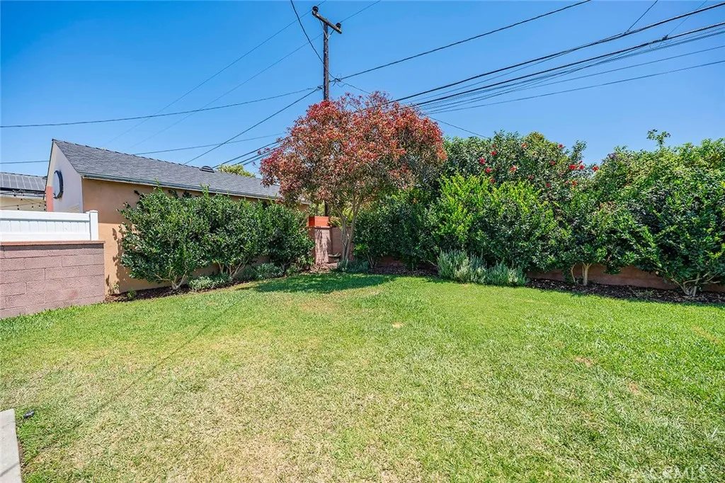 4338 Palo Verde, Lakewood, California 90713 — photo 5