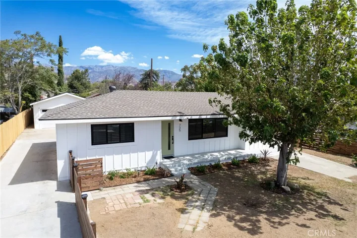 735 E Wilson Street, Banning, California 92220 — photo 4