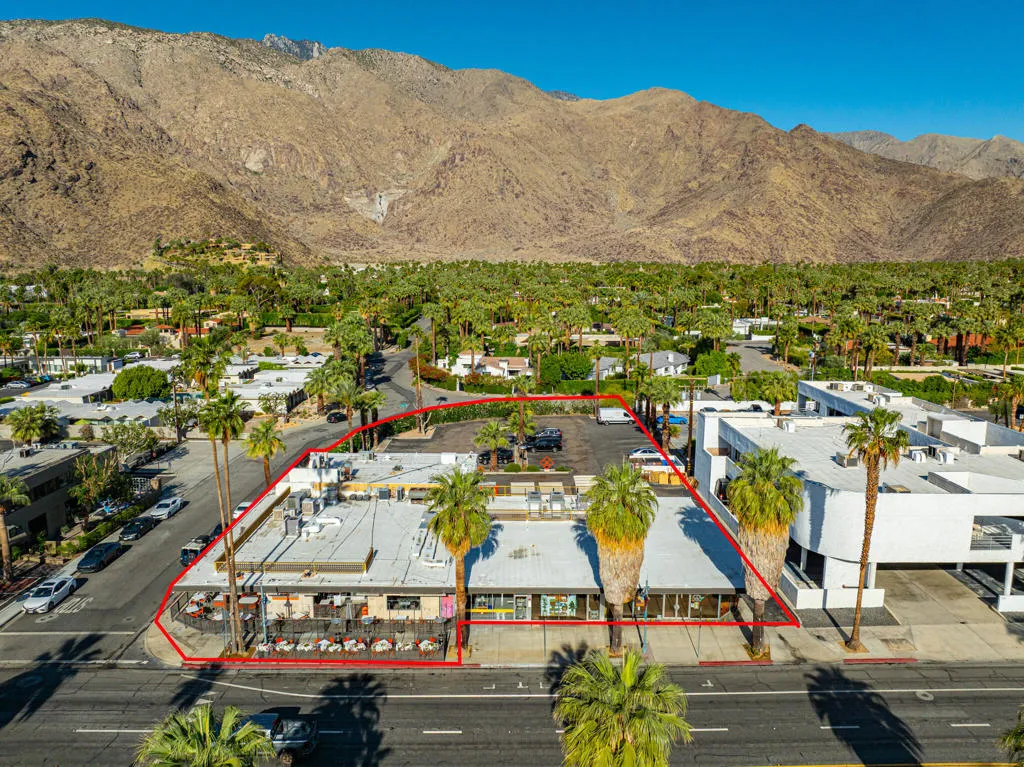 707 745 Palm Canyon Dr